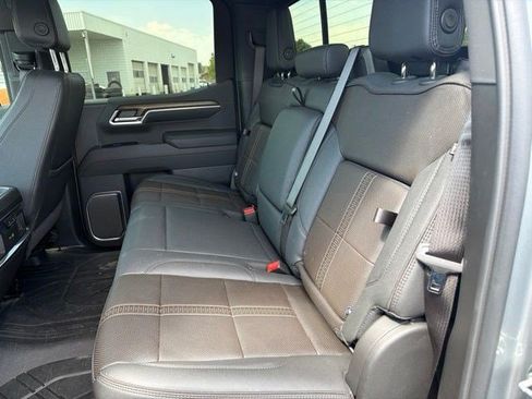 Used 2026 Chevrolet Silverado 1500 High Country AWD/4WD image 14