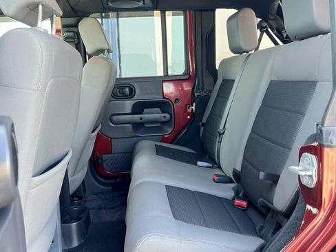 Used 2010 Jeep Wrangler Unlimited Sport AWD/4WD image 13