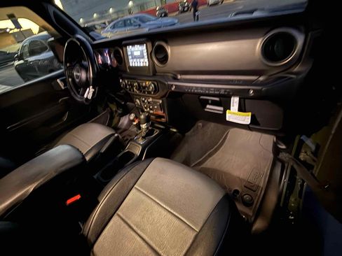 Used 2021 Jeep Wrangler Unlimited Sport AWD/4WD image 43