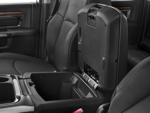 Used 2016 RAM 2500 Laramie AWD/4WD image 57