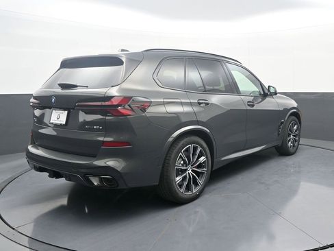 New 2026 BMW X5 xDrive50e w/ M Sport Package image 7