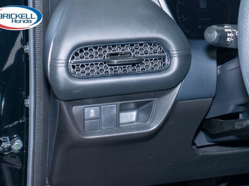 Certified 2024 Honda HR-V LX image 30