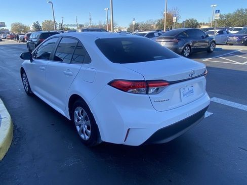 Used 2024 Toyota Corolla LE image 6