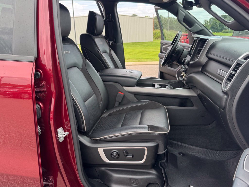 Used 2021 RAM 1500 Laramie w/ Sport Appearance Package AWD/4WD image 45