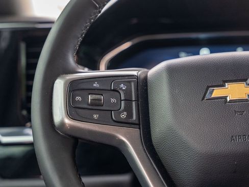 Used 2023 Chevrolet Silverado 1500 LT AWD/4WD image 28