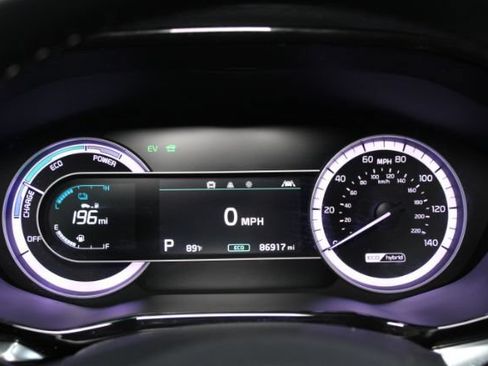 Used 2020 Kia Niro LXS FWD image 20