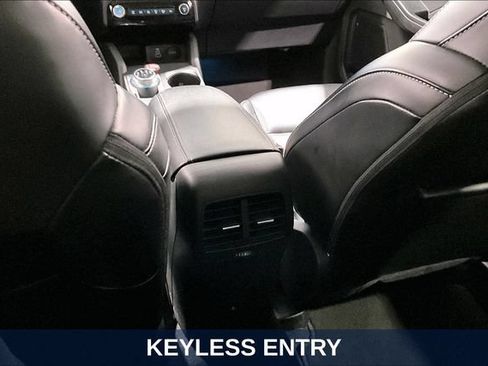Used 2024 Ford Escape Platinum AWD/4WD image 13