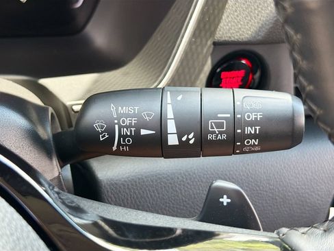 Used 2025 Honda Pilot Touring image 22