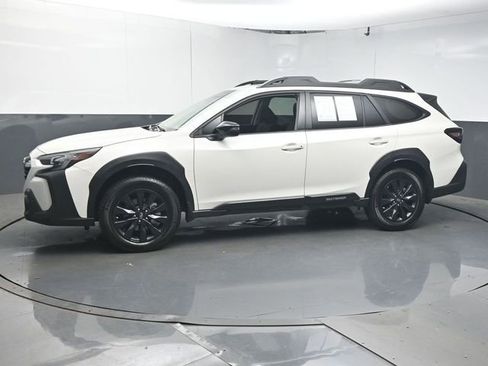 Used 2023 Subaru Outback Onyx Edition image 4
