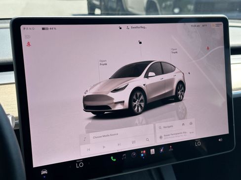 Used 2023 Tesla Model Y Long Range AWD/4WD image 12