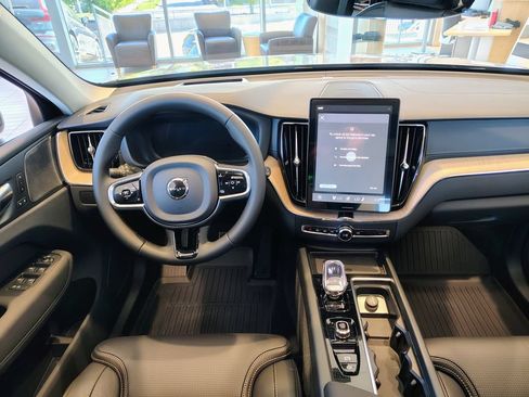 New 2026 Volvo XC60 B5 Ultra w/ Climate Package AWD/4WD image 19