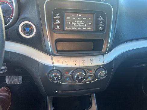 Used 2013 Dodge Journey SXT w/ Flexible Seating Group AWD/4WD image 16