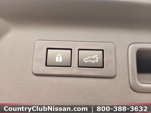 Used 2025 Subaru Forester Premium AWD/4WD image 30