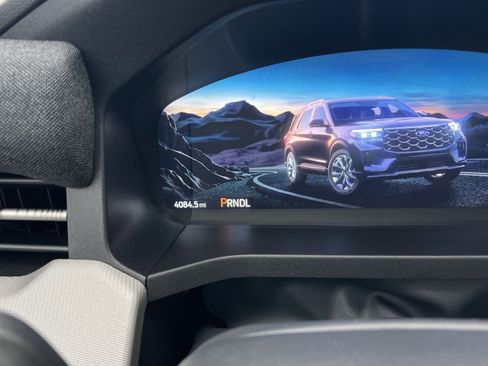 Certified 2025 Ford Explorer Active w/ Active Comfort Package image 17