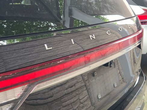 Used 2020 Lincoln Aviator Reserve w/ Equipment Group 202A AWD/4WD image 8