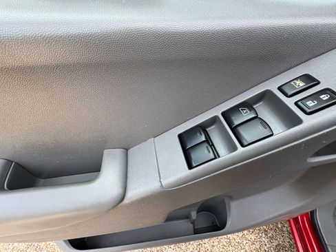 Used 2017 Nissan Frontier SV w/ SV Value Truck Package RWD image 24
