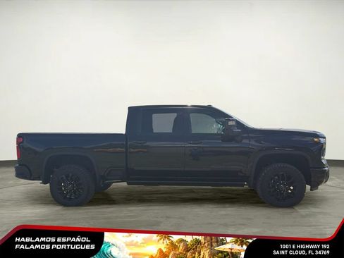 New 2026 Chevrolet Silverado 2500 High Country w/ High Country Premium Package AWD/4WD image 7
