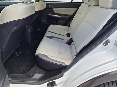 Used 2017 Subaru Crosstrek 2.0i Premium w/ Moonroof Package AWD/4WD image 19