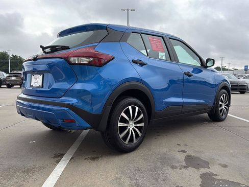 Used 2025 Nissan Kicks Play S FWD image 8