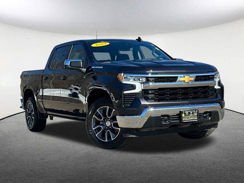 Used 2024 Chevrolet Silverado 1500 LT image 2