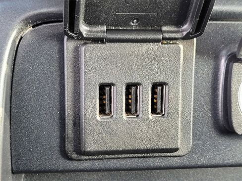 Used 2015 GMC Sierra 1500 Denali image 25