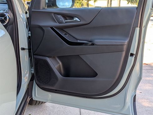 New 2026 Chevrolet Equinox LT image 19