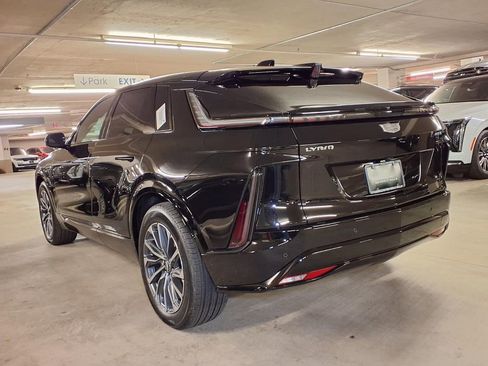 New 2026 Cadillac Lyriq Sport RWD image 10