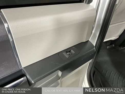 Used 2017 Ford F250 XLT w/ FX4 Off-Road Package image 19