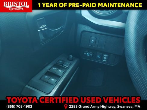 Used 2021 Toyota Tacoma TRD Sport w/ TRD Premium Sport Package AWD/4WD image 12