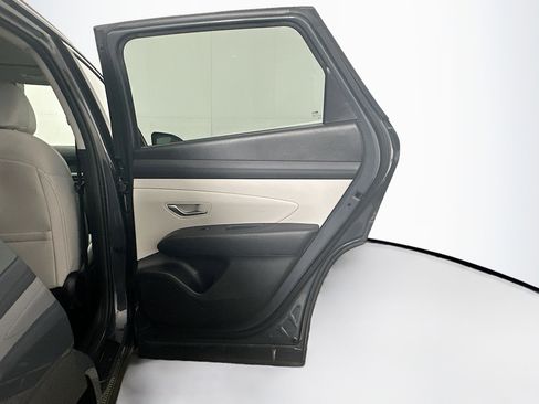 Used 2025 Hyundai Tucson SEL AWD/4WD image 31