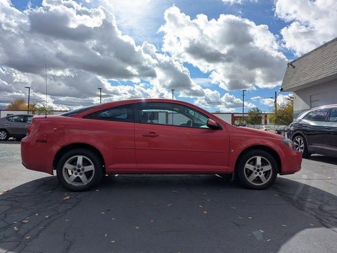Used 2009 Chevrolet Cobalt LT w/ Preferred Equipment Group image 2