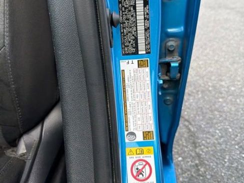 Used 2020 Toyota Prius LE AWD/4WD image 26