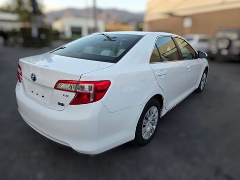 Used 2014 Toyota Camry LE FWD image 7