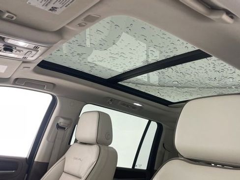 Used 2023 GMC Yukon XL Denali image 44