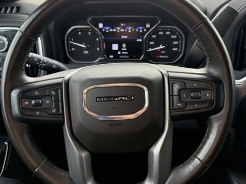 Used 2023 GMC Sierra 3500 Denali image 12