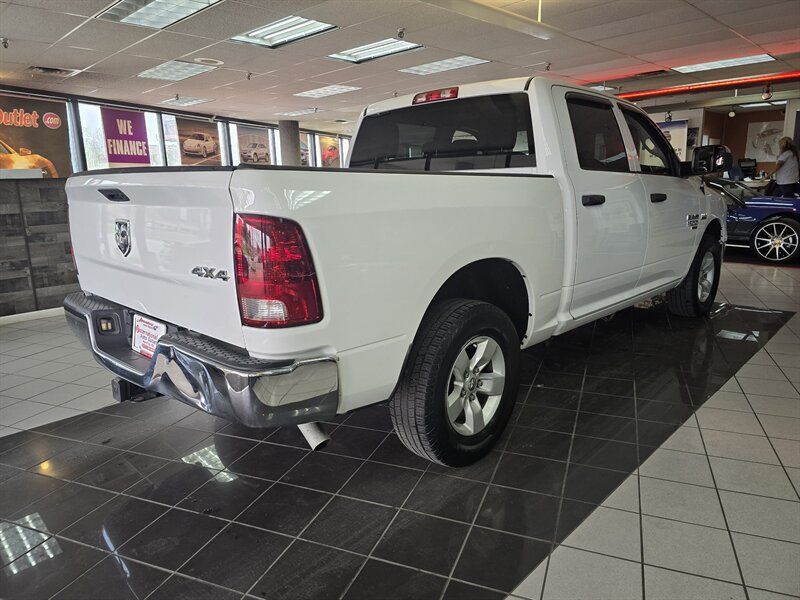 Used 2019 RAM 1500 Tradesman w/ Chrome Appearance Group AWD/4WD image 4