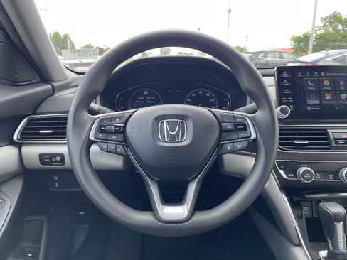 Used 2020 Honda Accord EX image 6
