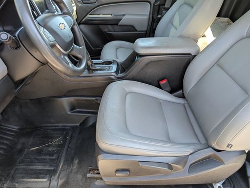 Used 2019 Chevrolet Colorado W/T w/ WT Convenience Package RWD image 8