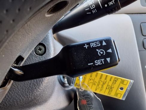 Used 2005 Toyota Corolla image 24