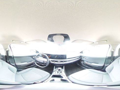 Used 2025 Kia K4 LXS image 43