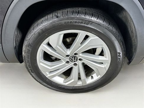 Used 2023 Volkswagen Atlas SE w/ Panoramic Sunroof Package image 24