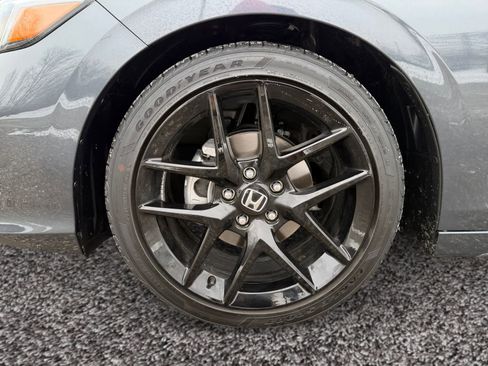 Used 2025 Honda Civic Sport image 14