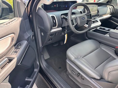 New 2026 Ford Expedition Max Active image 10