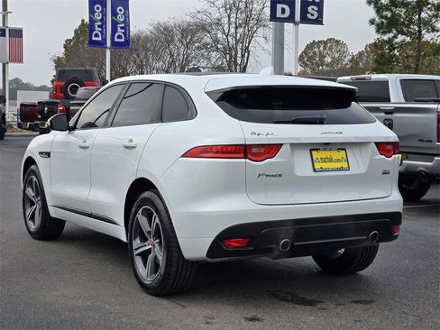 Used 2017 Jaguar F-PACE R-Sport image 6
