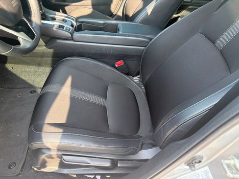Used 2020 Honda Civic Sport image 11