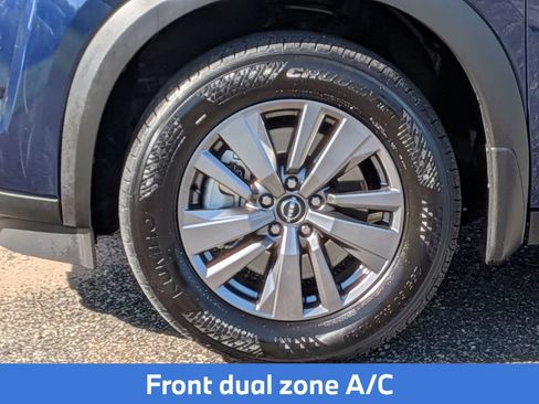 Certified 2025 Nissan Pathfinder SV w/ Black Appearance Package FWD image 13