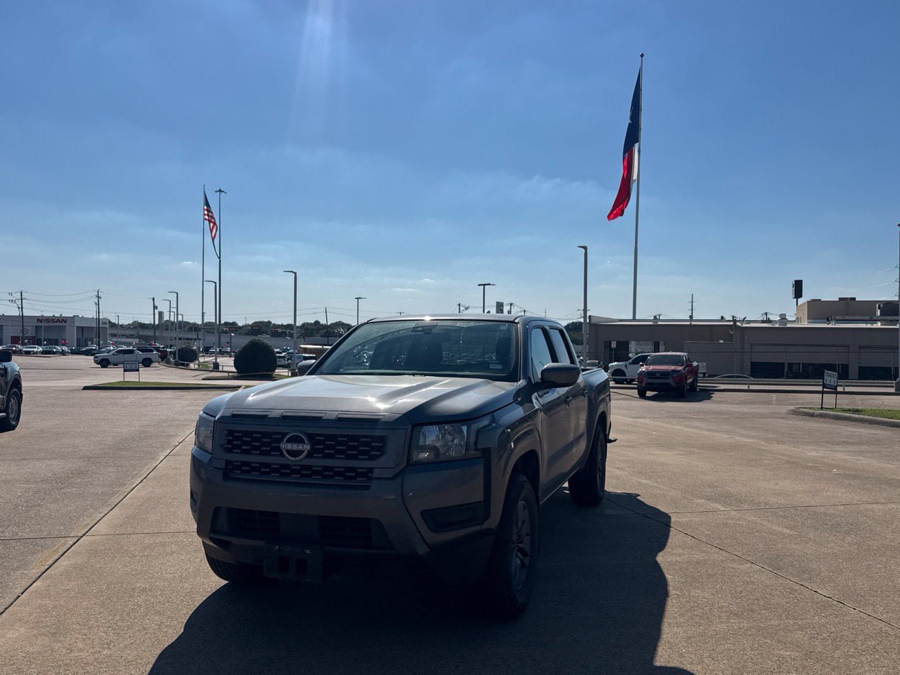 Used 2025 Nissan Frontier SV RWD image 10