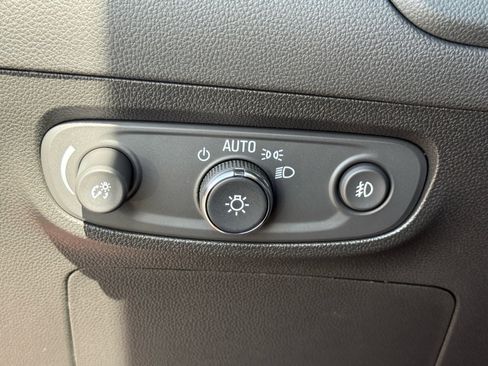 Used 2023 Buick Encore GX Select w/ Experience Buick Package FWD image 23