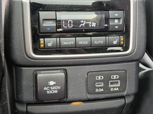 Used 2024 Subaru Ascent Touring AWD/4WD image 13