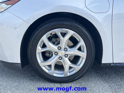 Used 2018 Chevrolet Volt Premier w/ Driver Confidence Package image 29